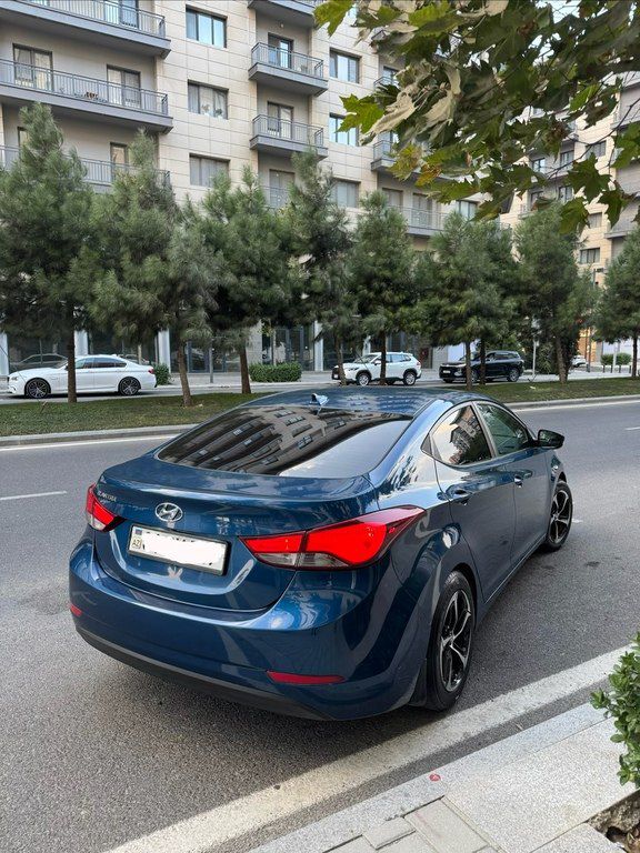 Hyundai Elantra, 1.8 L, 2015 il, 292 096 km — Avtomobillər, Bakı (4)