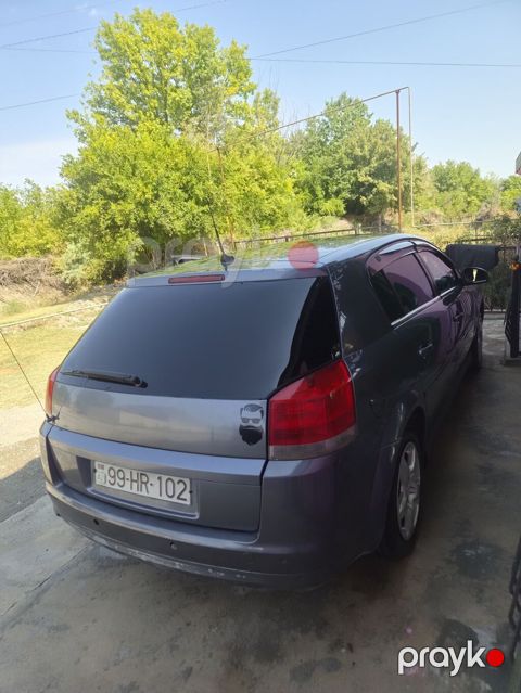 Opel Astra: 1.9 l 2005 il Universal