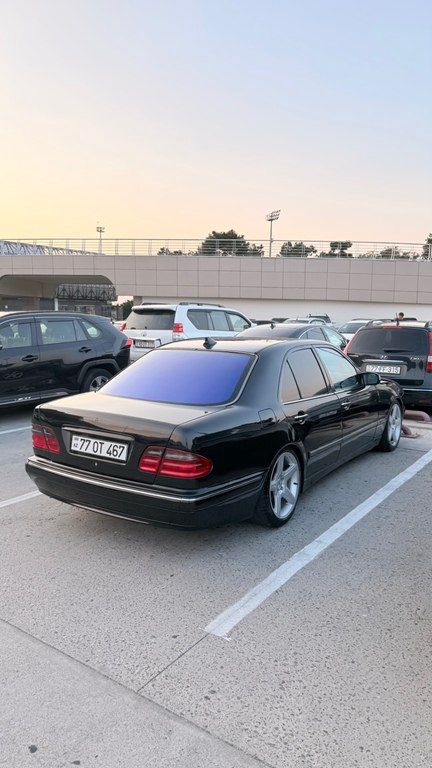Mercedes E 270, 2.7 L, 2001 il, 248 000 km — Avtomobillər, Bakı (5)