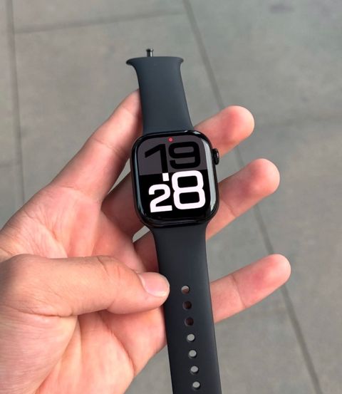 Apple Watch Series 10 Titanium Natural 46mm — Bakı