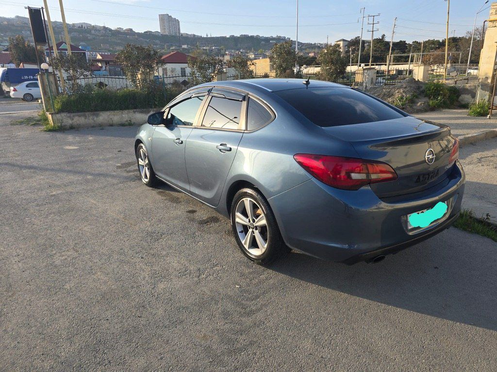 Opel Astra, 1.4 L, 2014 il, 161 000 km — Avtomobillər, Bakı (10)
