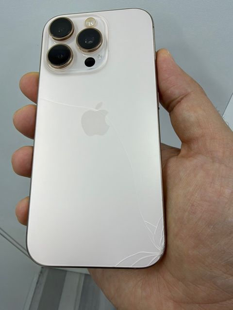 Apple iPhone 16 Pro Desert Titanium 256GB/8GB — Bakı