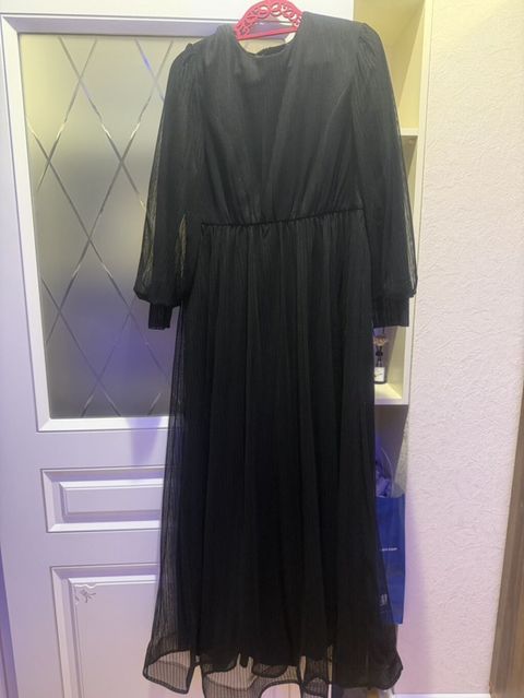 Zərif qara maxi don - Rəng: qara - Uzunluq: maxi (ayağa qədər) — Xırdalan
