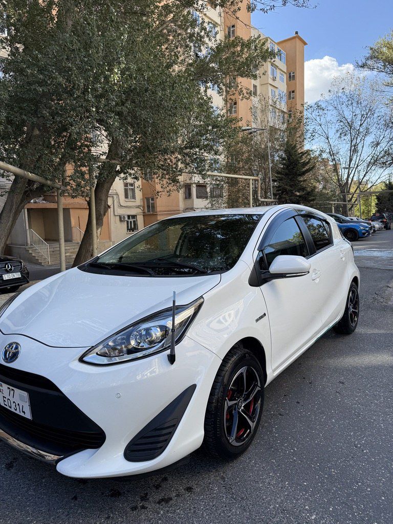 Toyota Aqua, 1.5 L, 0.87 kWh, 2019 il, 140 000 km — Avtomobillər, Bakı (10)
