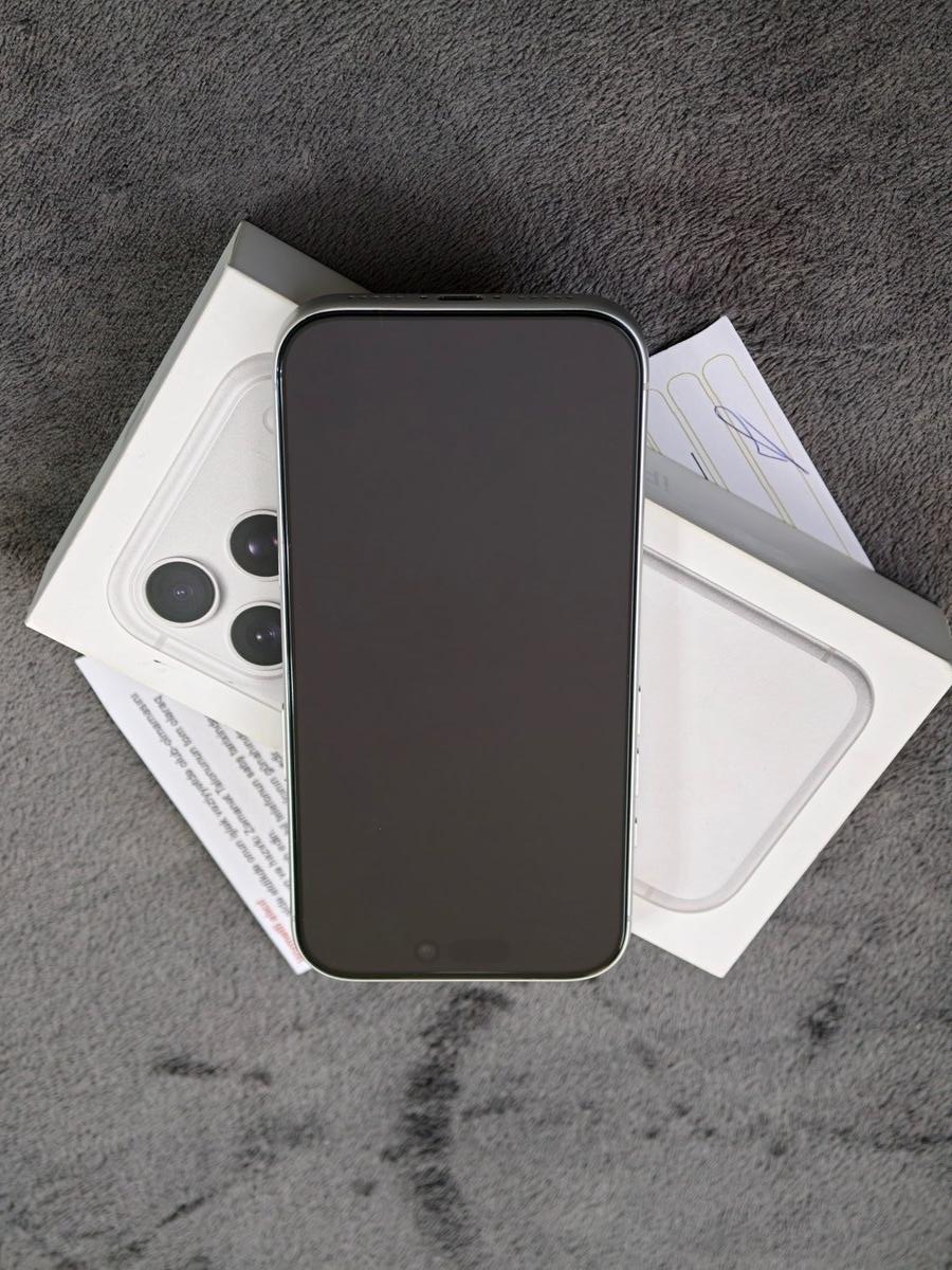 Apple iPhone 17 Pro Silver 256GB/12GB — Smartfonlar, Bakı