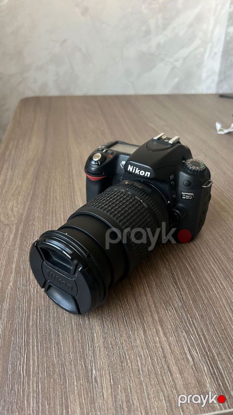 Nikon D80 Dslr fotoaparat + zoom obyektiv - Korpus: Nikon D80 (üst — Bakı