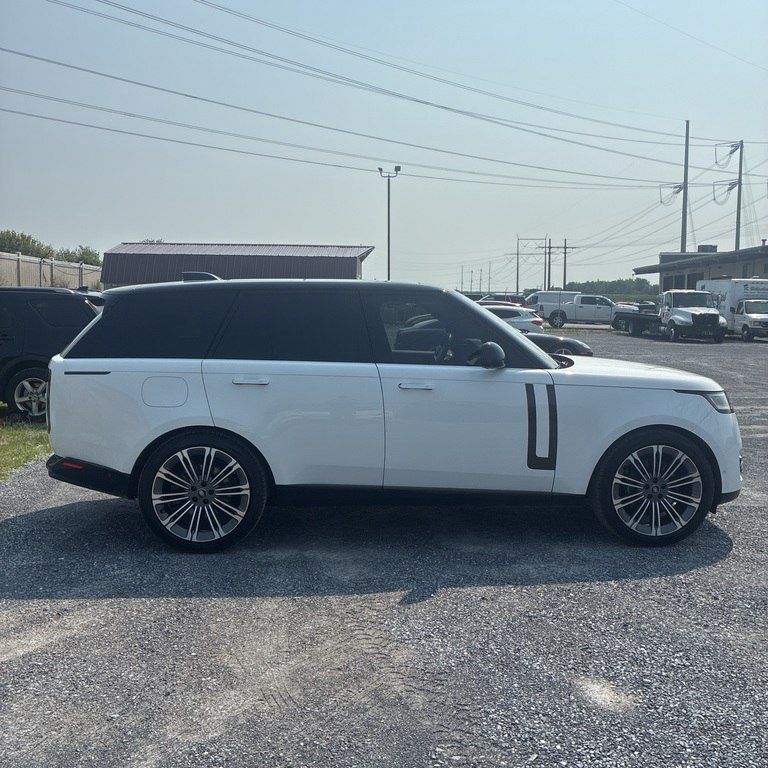 Land Rover Range Rover, 4.4 L, 2023 il, 83 686 km — Avtomobillər (11)