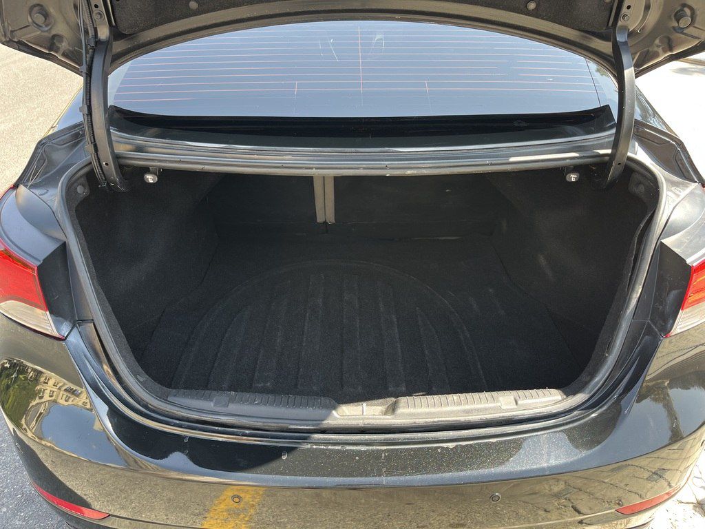Hyundai Elantra, 1.8 L, 2015 il, 140 000 km — Avtomobillər, Bakı (11)