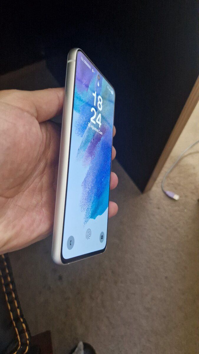 Samsung Galaxy S21 FE 5G White 256GB/8GB — Smartfonlar, Bakı (2)
