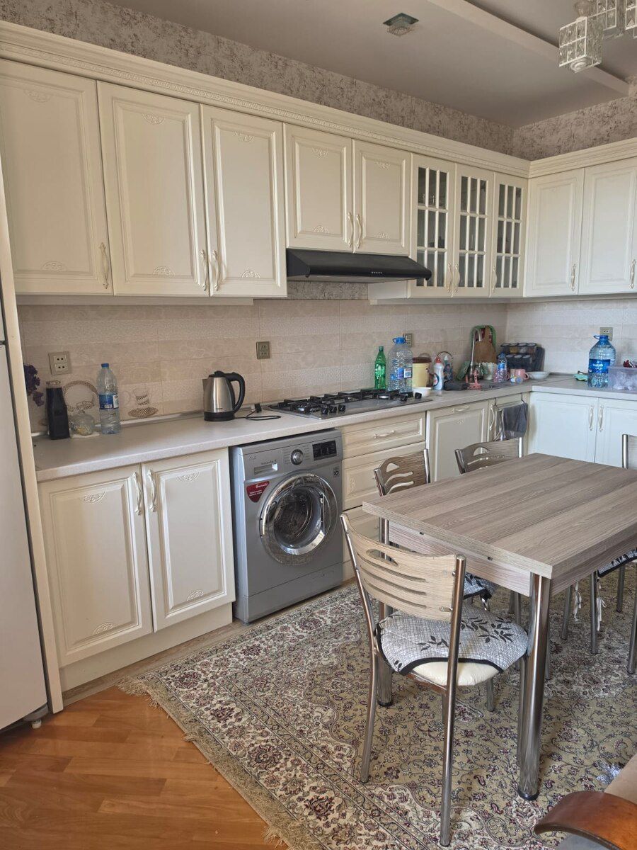 3-otaqlı yeni tikili kirayə verilir, Elmlər Akademiyası m., 140 m² — Mənzil, Bakı (11)