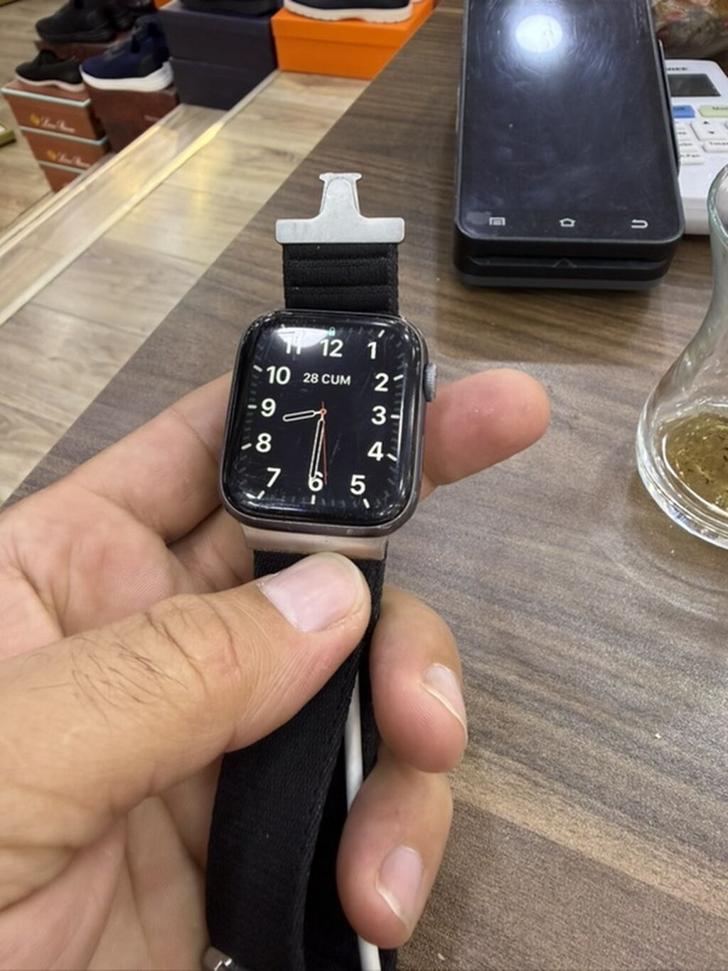 Apple Watch Series 5 (44 mm) – qara rəng Xüsusiyyətlər: - Korpus — Aksesuarlar, Digah (4)