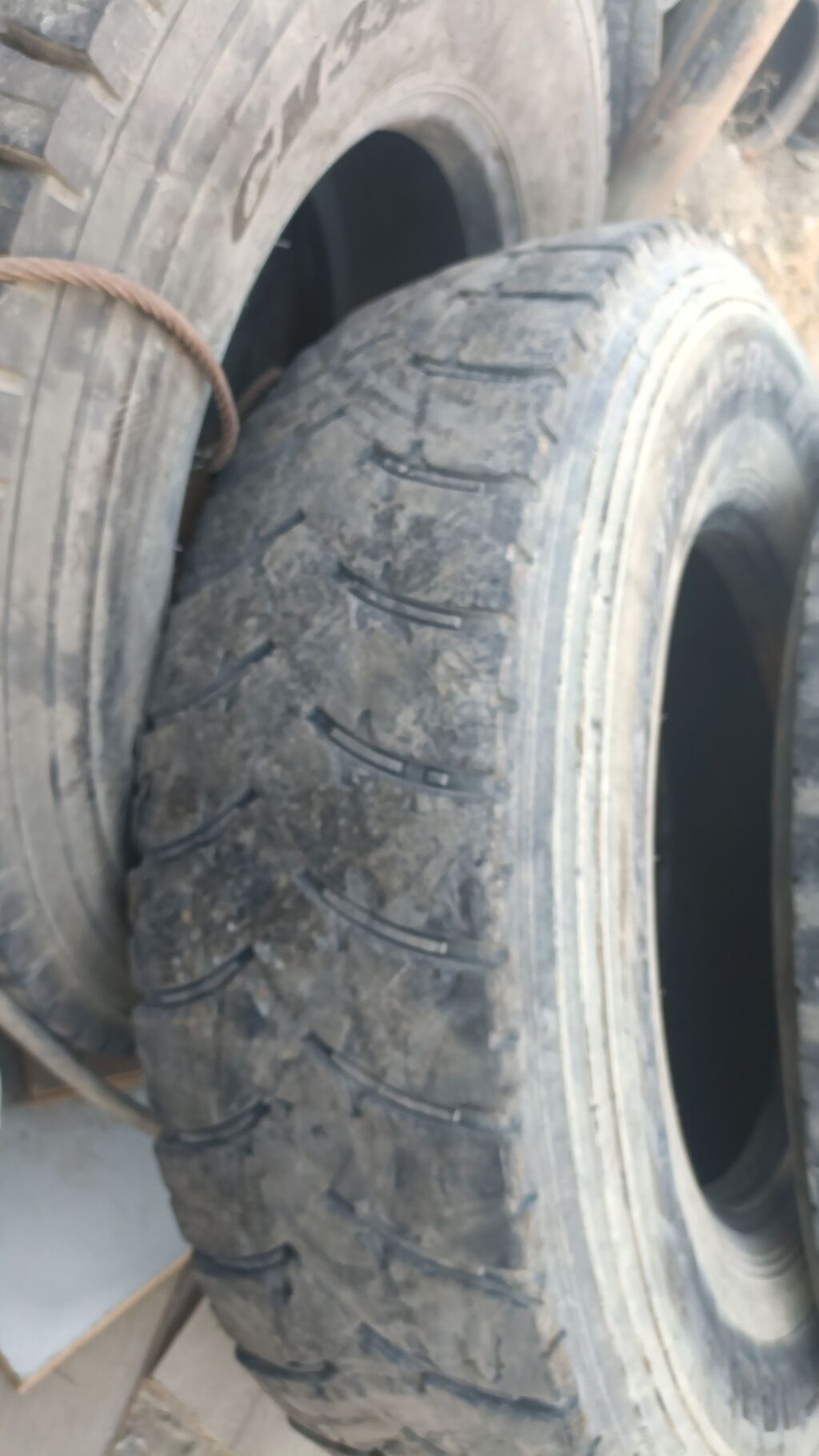 İşlənmiş Şin Hilo 315 / 80 / R 22,5 — Təkərlər, Xırdalan