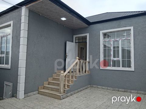 satilir. Ev Mehdiabadda 4 nömreli mektebin yaxinliginda — Mehdiabad