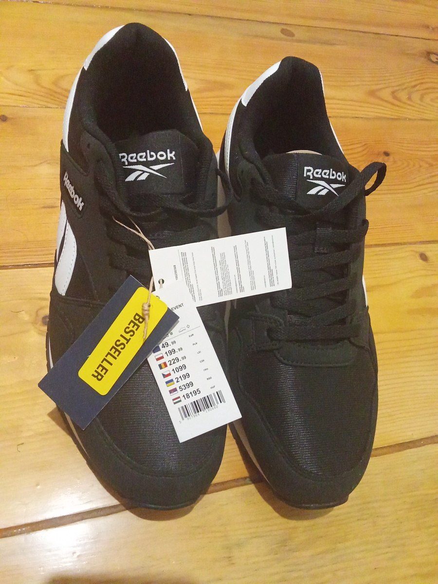 İdman ayaqqabısı Reebok — Şəxsi əşyalar, Xırdalan (2)