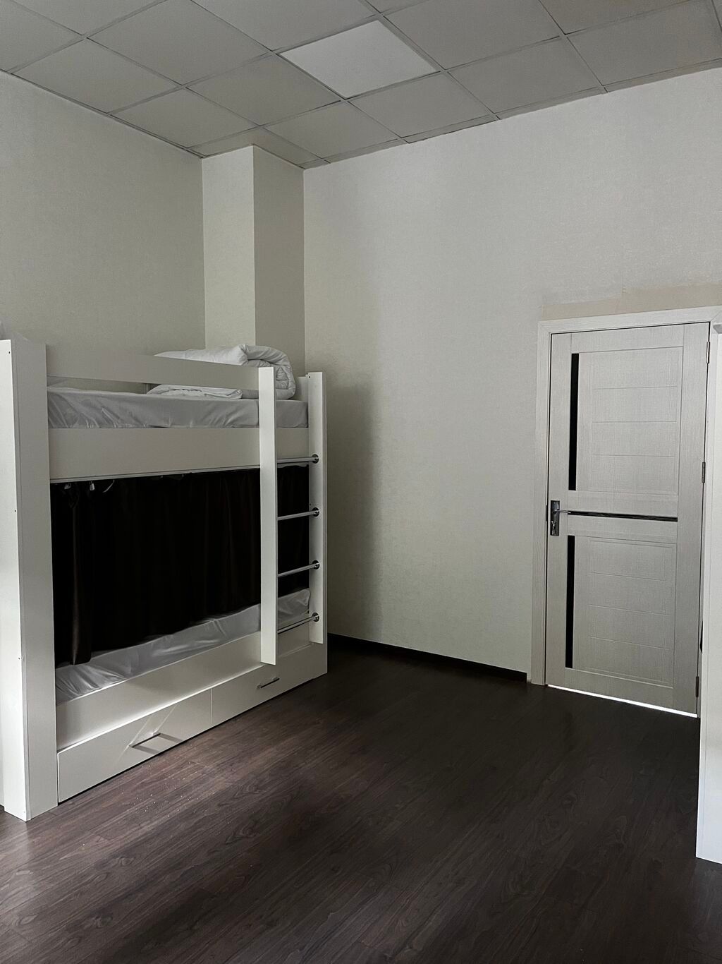 Qiymət sadəcə bir yataq üçündür, şəxsi otaq verilmir. Otaqlar 14 — Daşınmaz əmlak, Bakı (4)