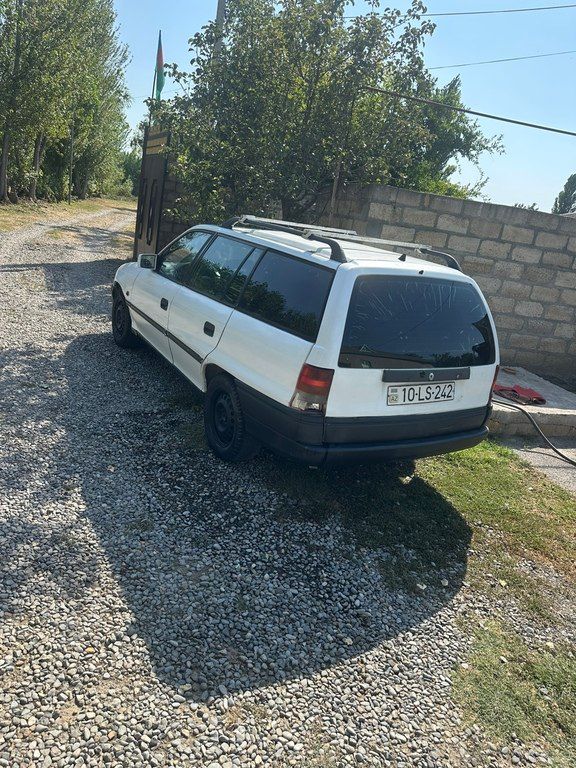 Opel Astra, 1.7 L, 1997 il, 200 000 km — Avtomobillər, Bakı (2)