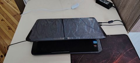 HP Pavilion g6 noutbuku - Ekran: 15.6" HD, parlaq panel - Prosessor — Tərtər