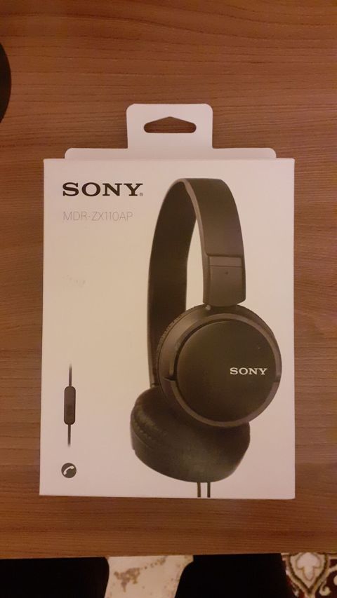 Sony MDR-ZX110AP simli qulaqlıq - On-ear konstruksiya, yığıla bilən