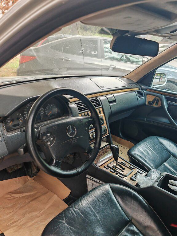 Mercedes E 320, 3.2 L, 2001 il, 349 850 km — Avtomobillər, Bakı (3)