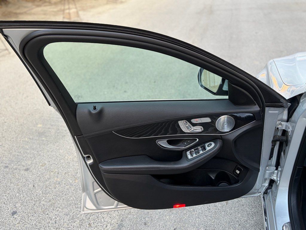 Mercedes C 300, 2.0 L, 2016 il, 96 000 km — Avtomobillər, Bakı (12)