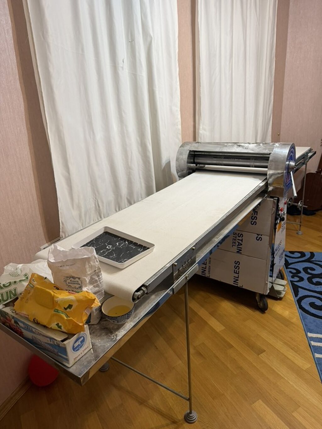 Sənaye tipli lavaş/yuxa yayma və nazik xəmir açma maşını - Material — Mallar, Bakı (7)