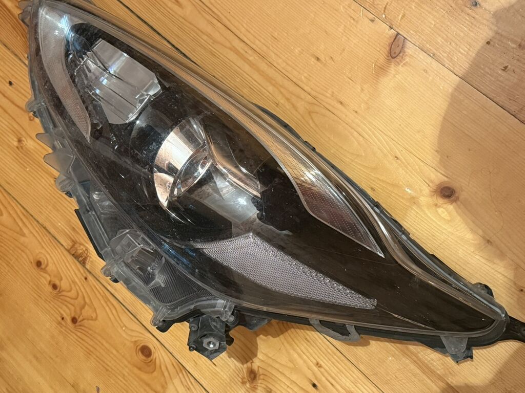Toyota Aqua 2018 model sol tərəf full led faradı qaşlı satılır — Ehtiyat hissələri, Bakı (4)
