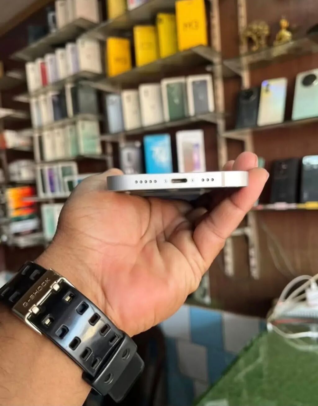 IPhone 13, 128 GB, Ağ, Zəmanət, Simsiz şarj, Face ID — Apple iPhone, Digah (5)