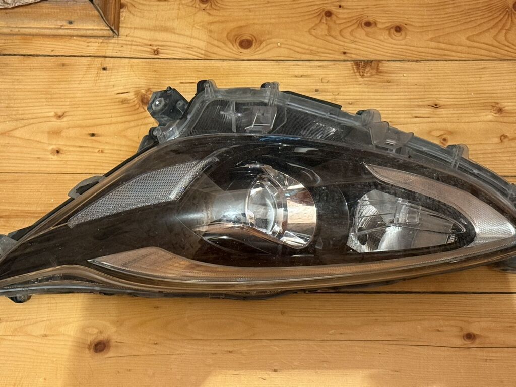 Toyota Aqua 2018 model sol tərəf full led faradı qaşlı satılır — Ehtiyat hissələri, Bakı (3)
