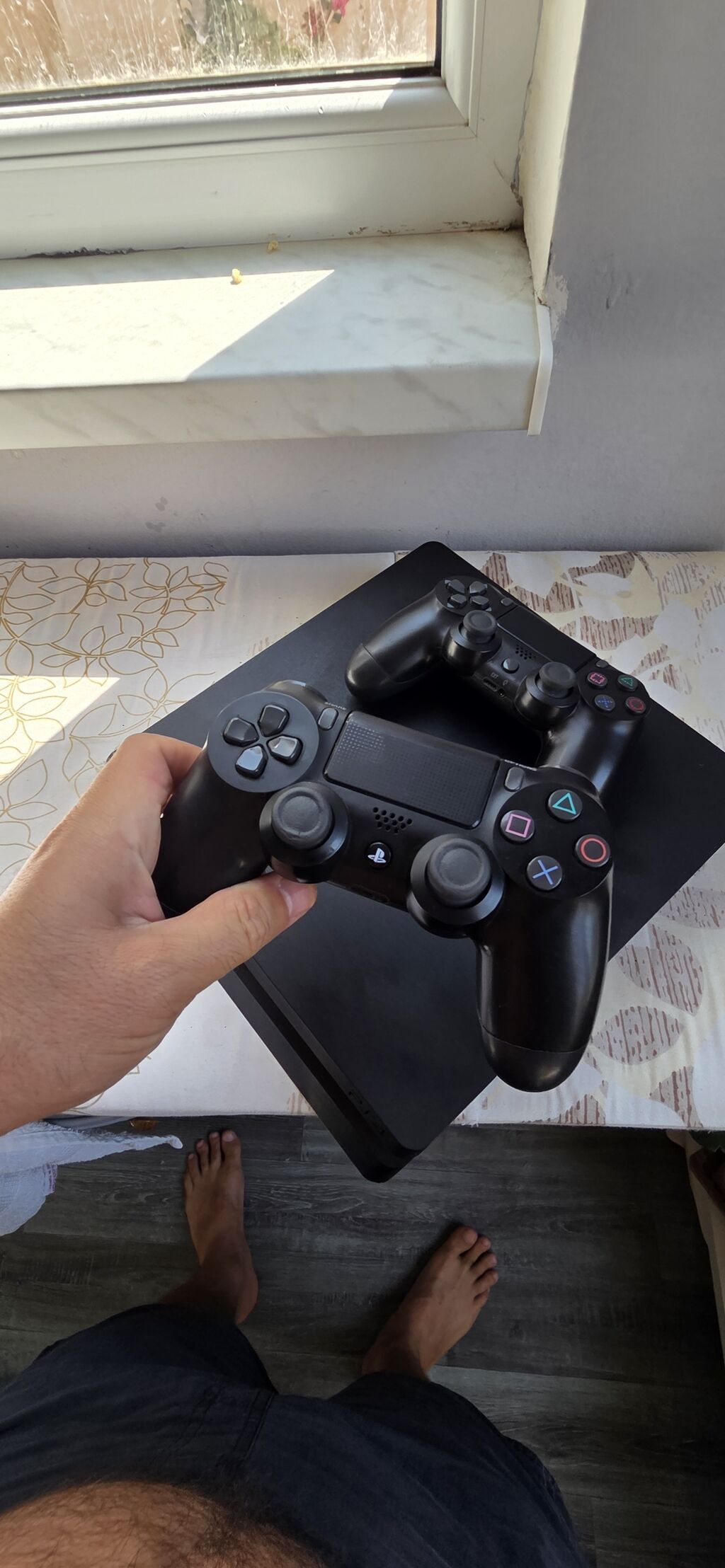 PlayStation 4 (PS4) Slim komplekt - Konsol: PS4 Slim, qara rəng — Elektronika, Bakı (6)