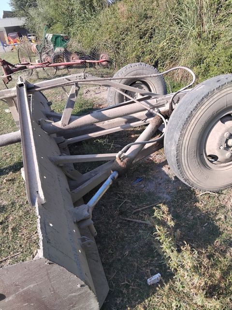 Torpaq planlayıcı-sürütmə bıçağı (traktor üçün qoşqu tipli) - Tip — Ucar