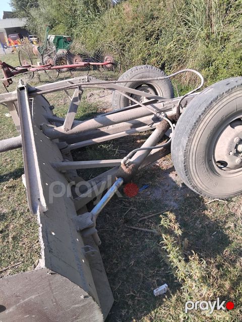 Torpaq planlayıcı-sürütmə bıçağı (traktor üçün qoşqu tipli) - Tip