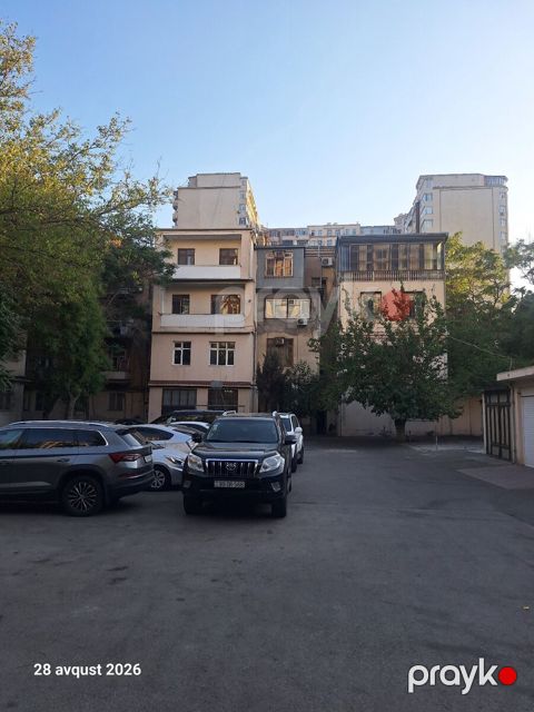 3-otaqlı mənzil kirayə verilir, Əliəşrəf Əlizadə küç., 100 m²