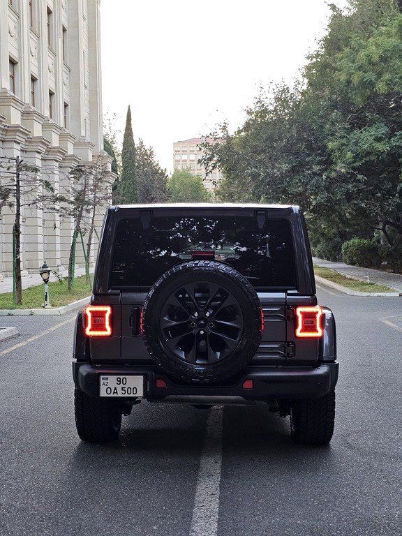 Jeep Wrangler, 2.0 L, 17.3 kWh, 2025 il, 12 900 km — Avtomobillər, Bakı (2)