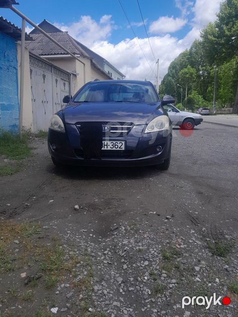Kia Ceed SW, 1.6 L, 2008 il, 290 000 km