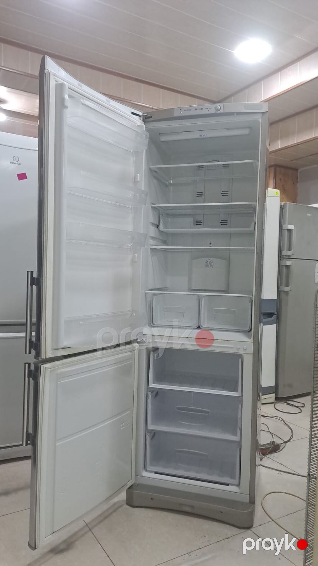 İki qapılı soyuducu (alt hissədə dondurucu), inox rəng. - Brend — Soyuducular, Digah (2)