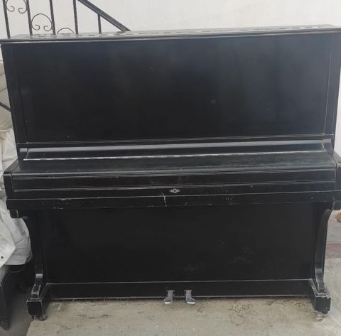 Piano satilir 120 manat bileceri Naza — Sumqayıt