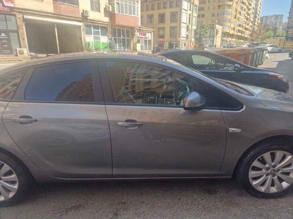 Opel Astra, 1.6 L, 2016 il, 76 000 km — Avtomobillər, Bakı (4)