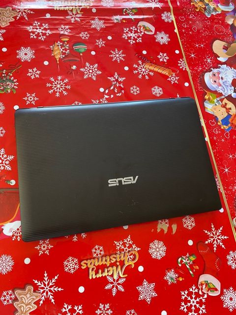 Noutbuk Asus — Bakı