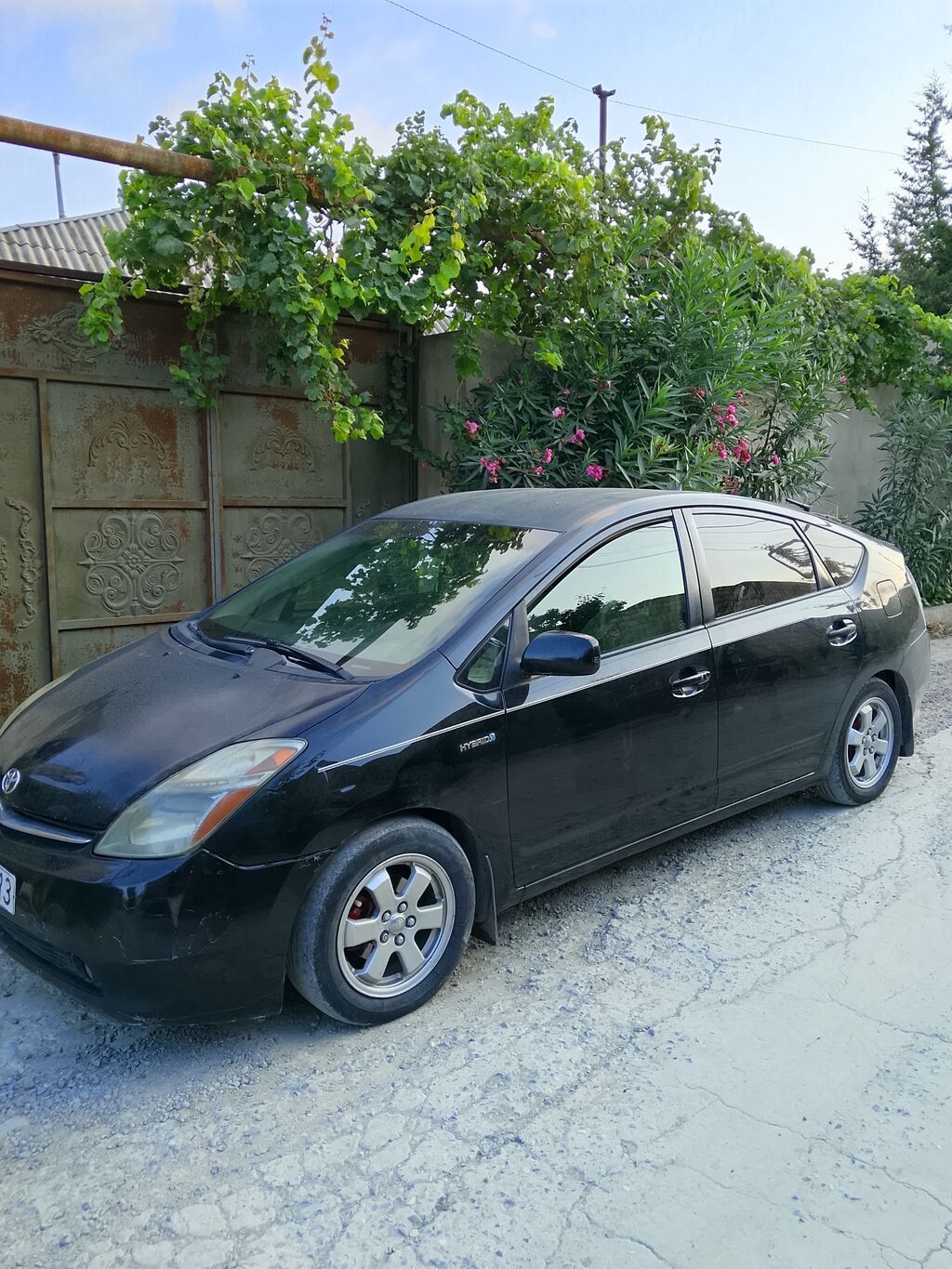 Toyota Prius, 2-ci nəsil, hibrid. - Kuzov: hetçbek, qara rəng - Güc — Avto, Bakı (2)