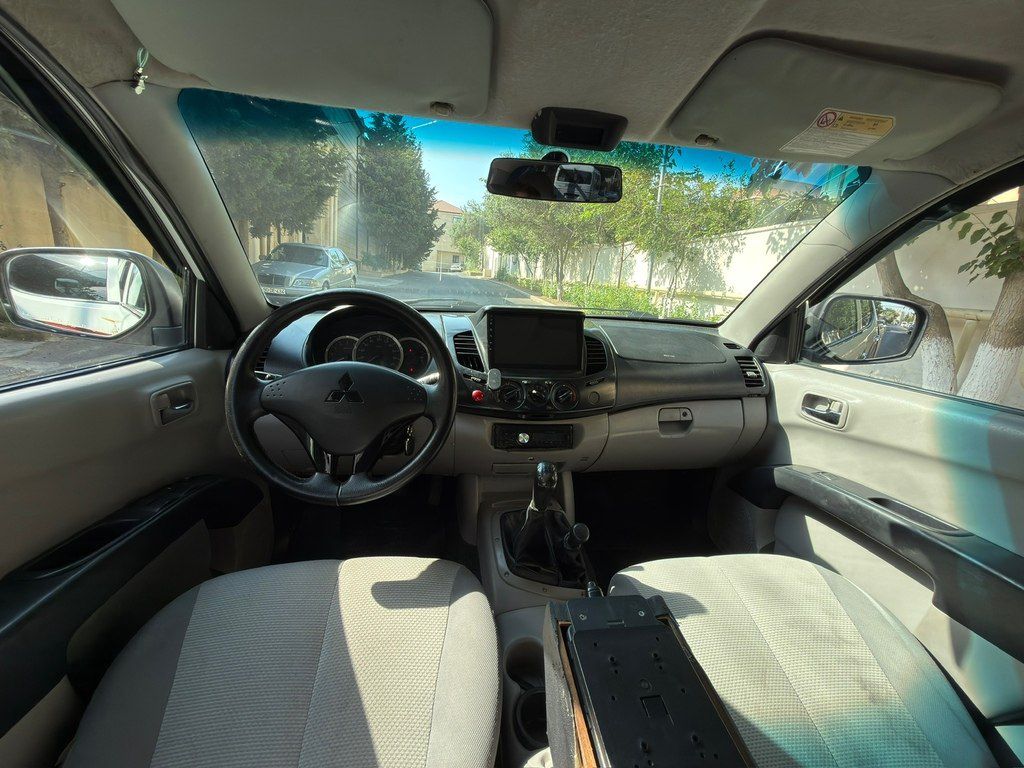 Mitsubishi L200, 2.5 L, 2015 il, 348 000 km — Avtomobillər, Bakı (9)