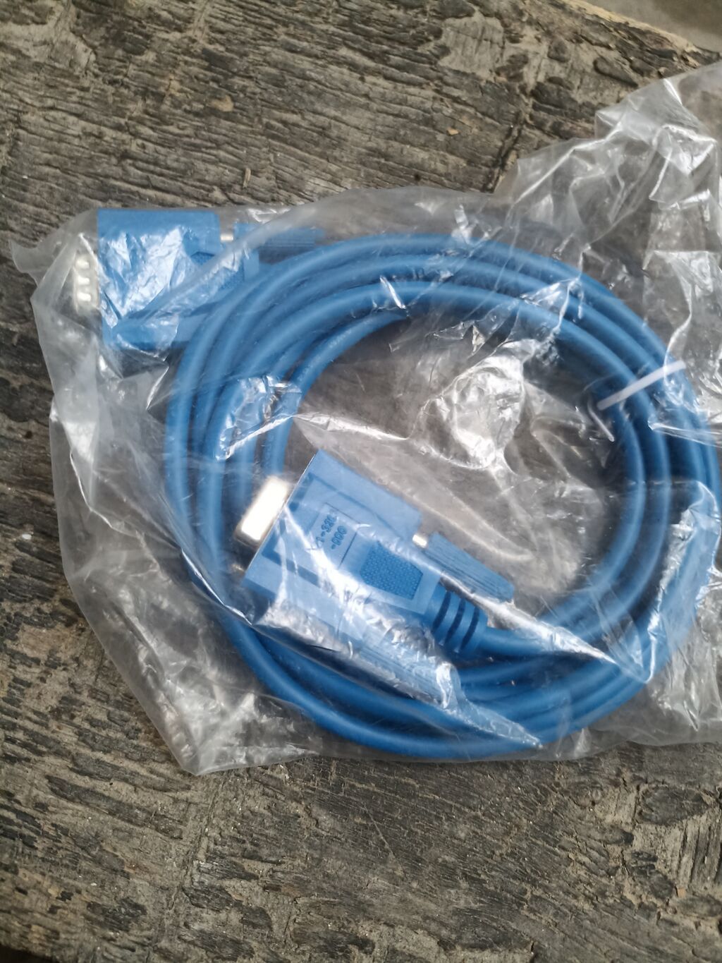 Mavi VGA kabeli - Qoşulma növü: 15-pin VGA (DE-15) – hər iki tərəfdə — TV və Video, Bakı