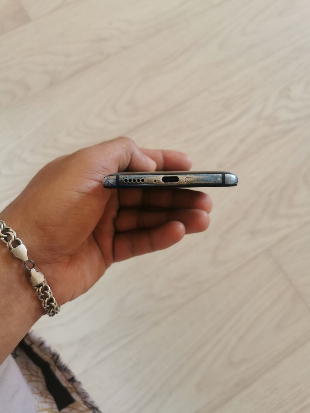 Xiaomi Mi 9T, rəng - Mavi, Qırıq — Xiaomi, Bakı (3)