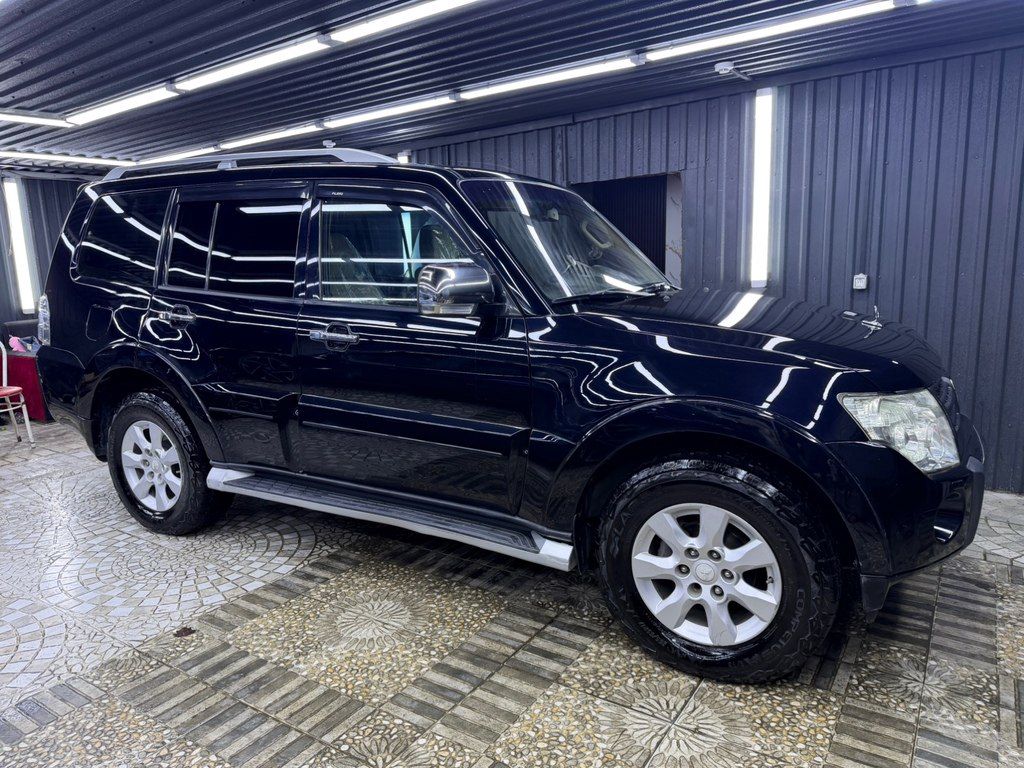 Mitsubishi Pajero, 3.5 L, 2011 il, 300 000 km — Avtomobillər, Bakı (2)