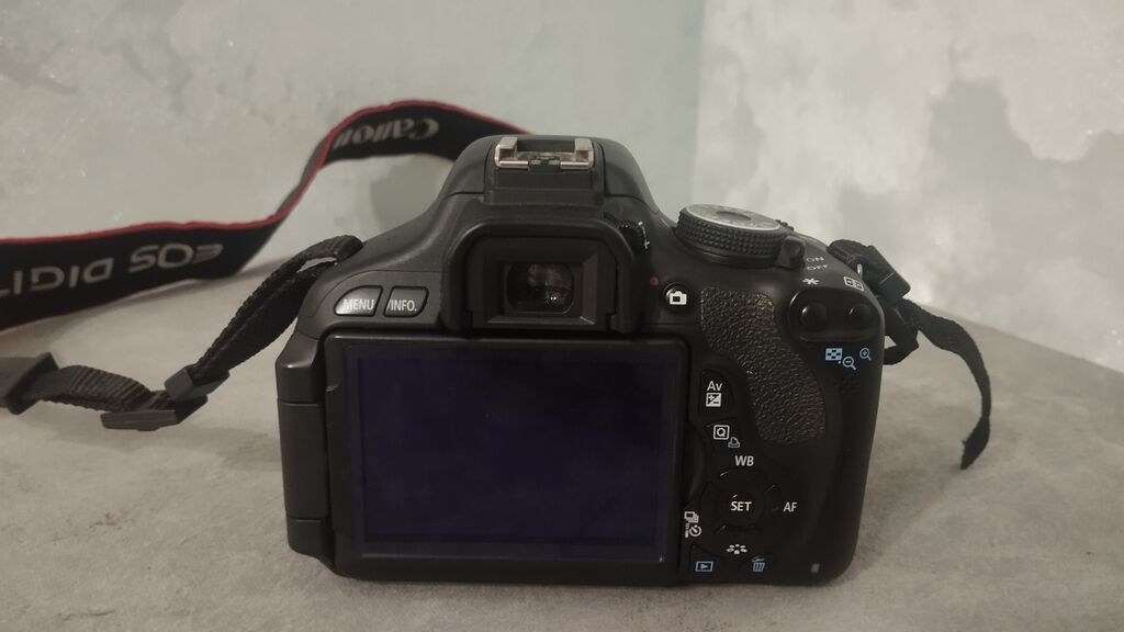 Canon EOS 600D, 18-55mm linza, adapter, qapaq fotoqrafiyaya yeni — Elektronika, Bakı (3)