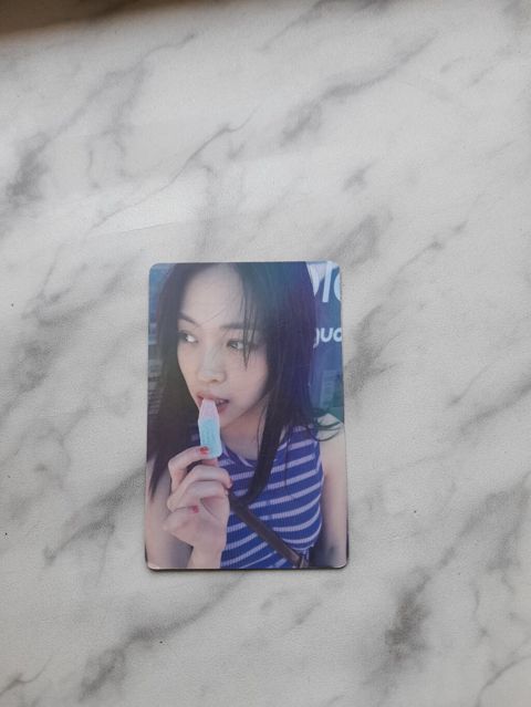 Məhsul: Itzy – “Cheshıre” albom Ryujin nadir lomo card — Masazır