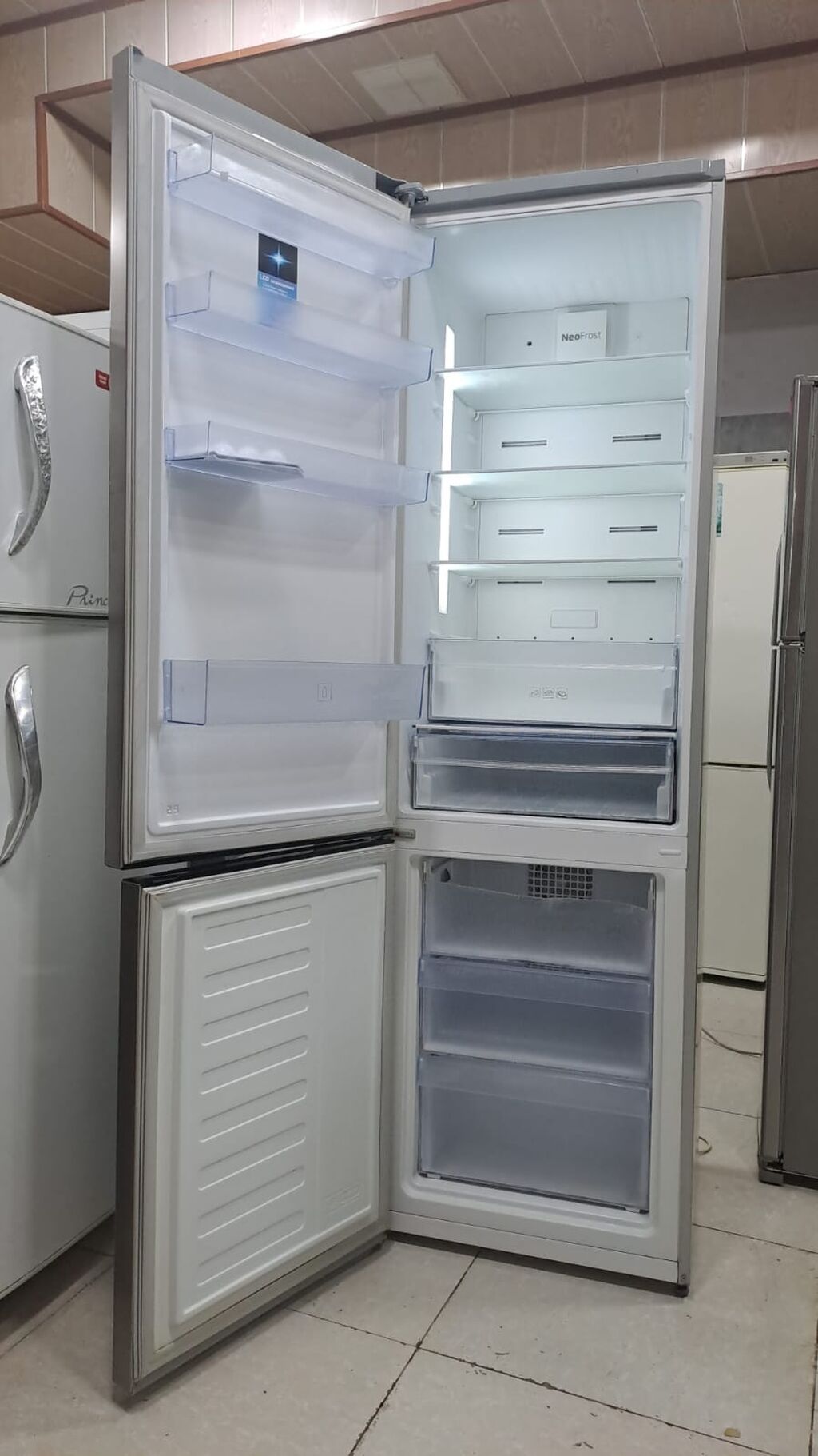 Beko iki qapılı soyuducu (aşağıda dondurucu) - Rəng: paslanmayan — Soyuducular, Digah (2)