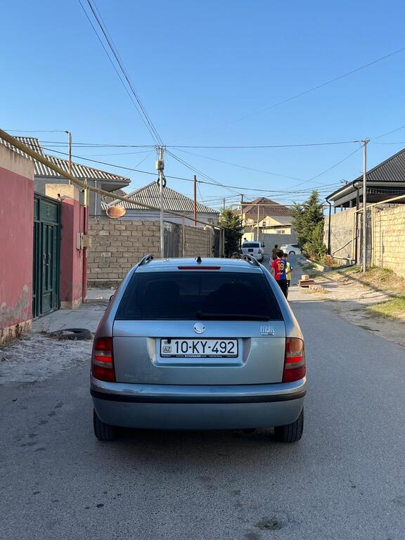 Skoda Fabia, 1.4 L, 2006 il, 378 091 km — Avtomobillər, Bakı (3)