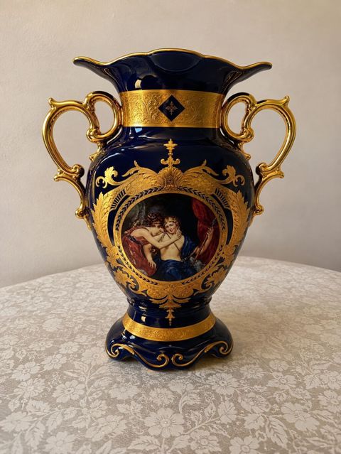 Bir vaza, Keramika — Bakı