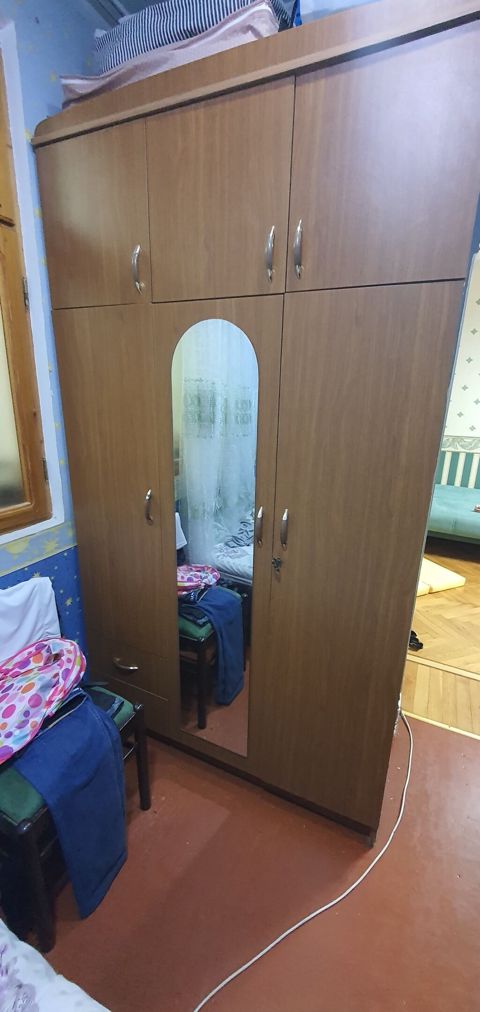 Dolab 100 azn. Unvan 7ci mkr. k5090~SD — Bakı