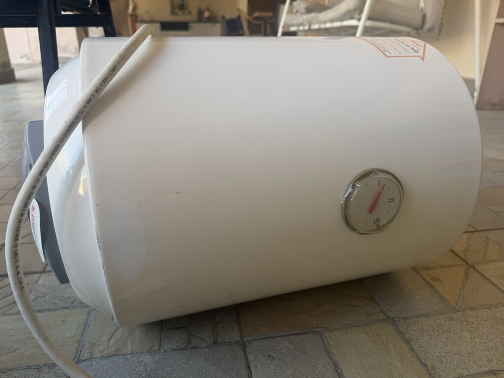 Elektrik su qızdırıcısı (Aqua HOT) – üfüqi montajlı, silindrik model — Elektronika, Novxanı (2)